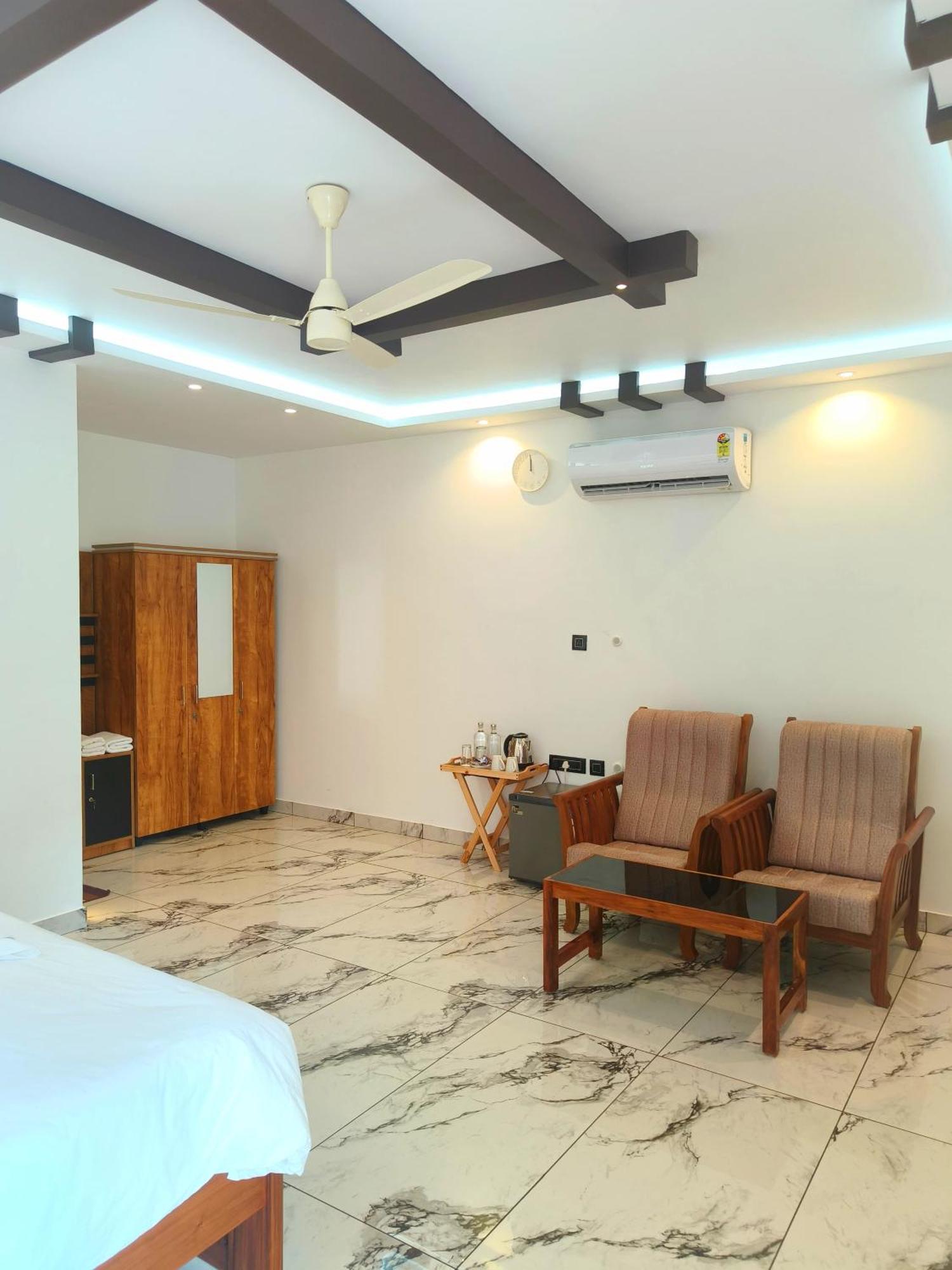 Wavealokam Beach Retreat วาร์คาลา ภายนอก รูปภาพ