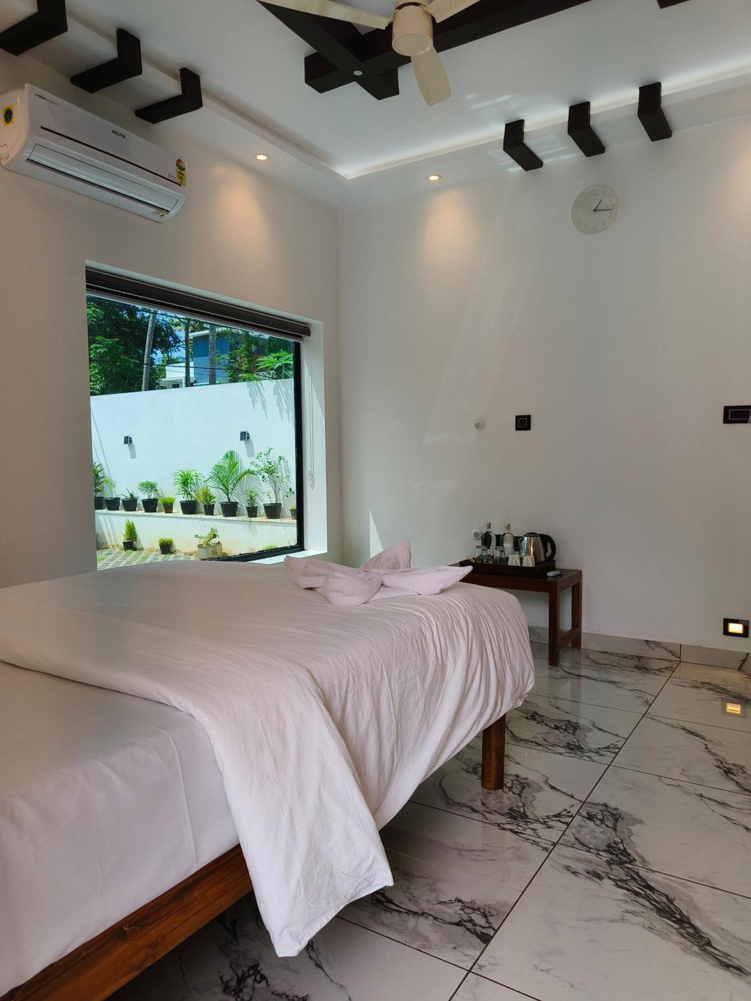 Wavealokam Beach Retreat วาร์คาลา ภายนอก รูปภาพ